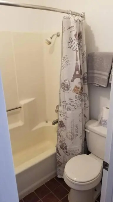 OSU 2 Queens Private Hotel 136 Booking