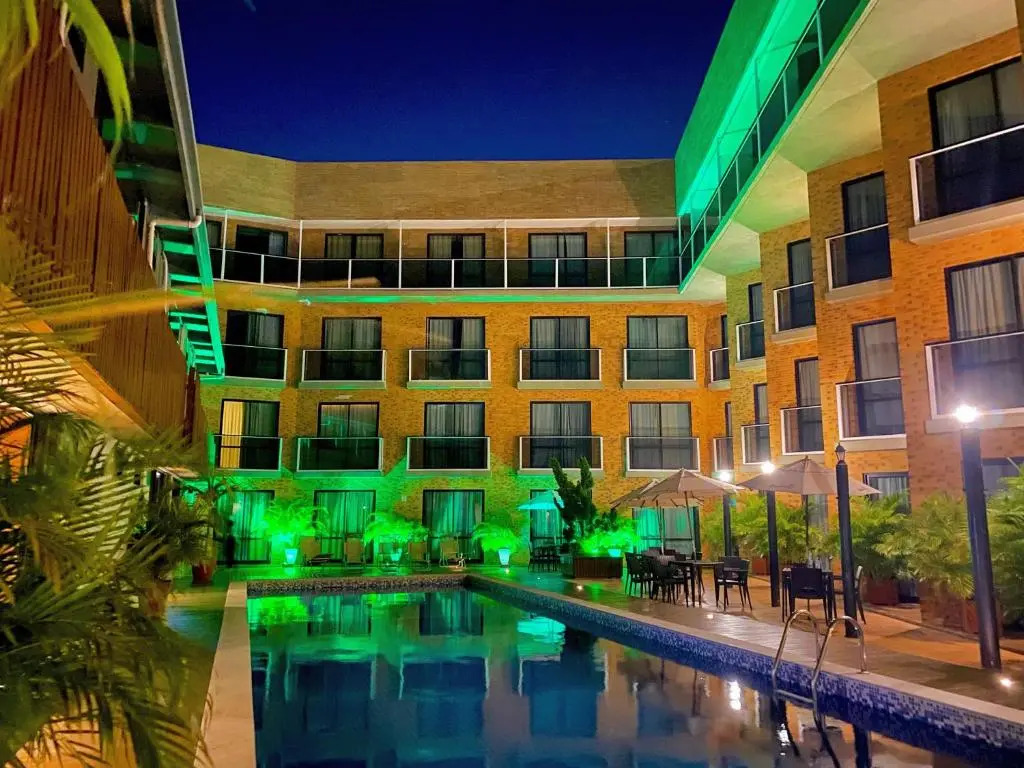 Bessa Beach Hotel