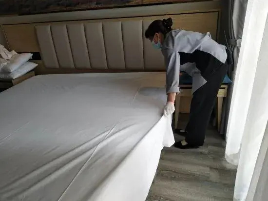 Fairyland Hotel (Kunming Chenggong High-Speed Railway Station)