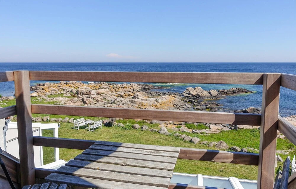 Beautiful Apartment in Allinge With 1 Bedrooms and Wifi