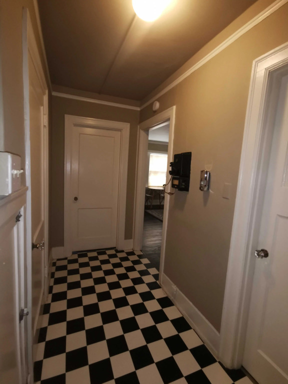 Authentic Brick Condo - Great Wifi & little extras included!