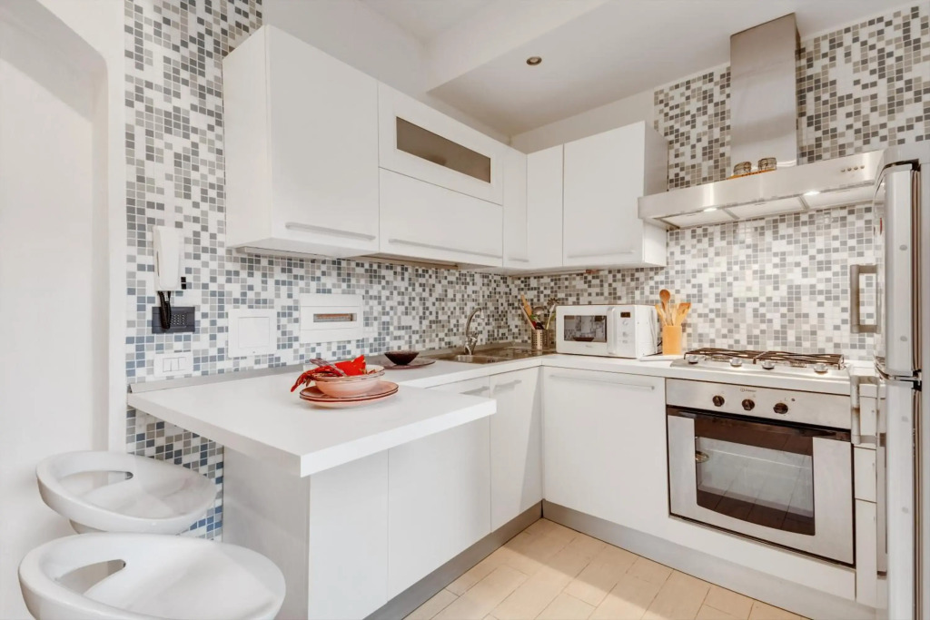 Coverciano Modern Apartment with Patio!