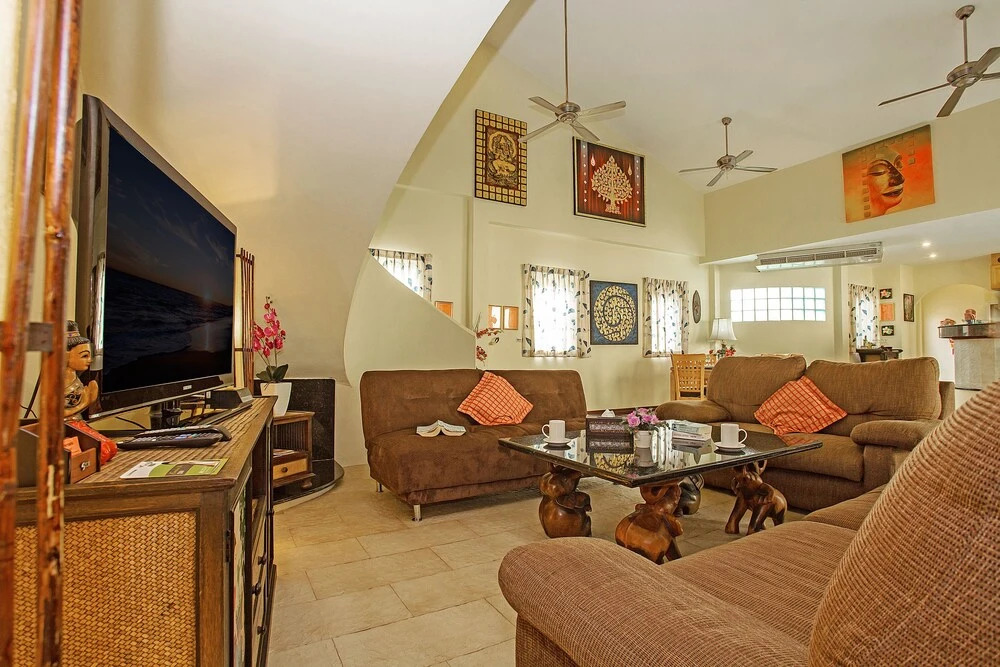 Nai Mueang Far Villa with 4 bedroom