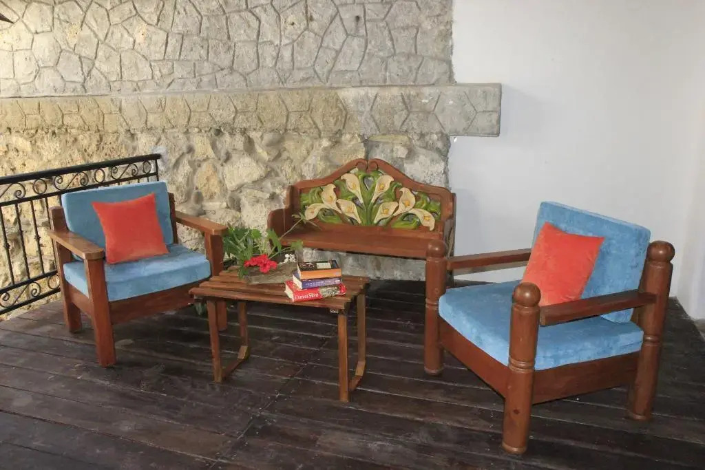 Ahava Hotel