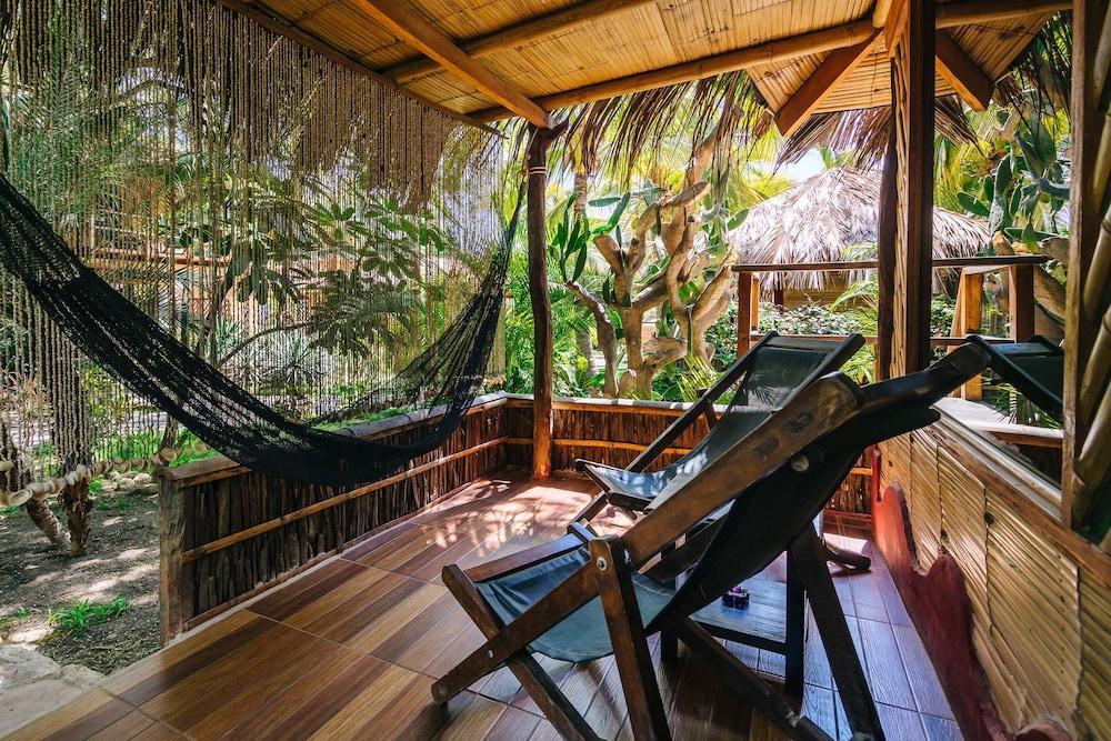 Kimbas Bungalows Mancora