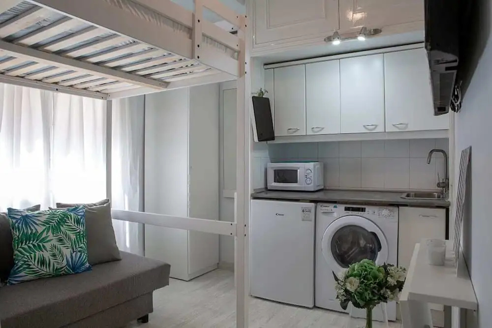 1bed Studio in the Heart of Madrid, 2mins to Metro