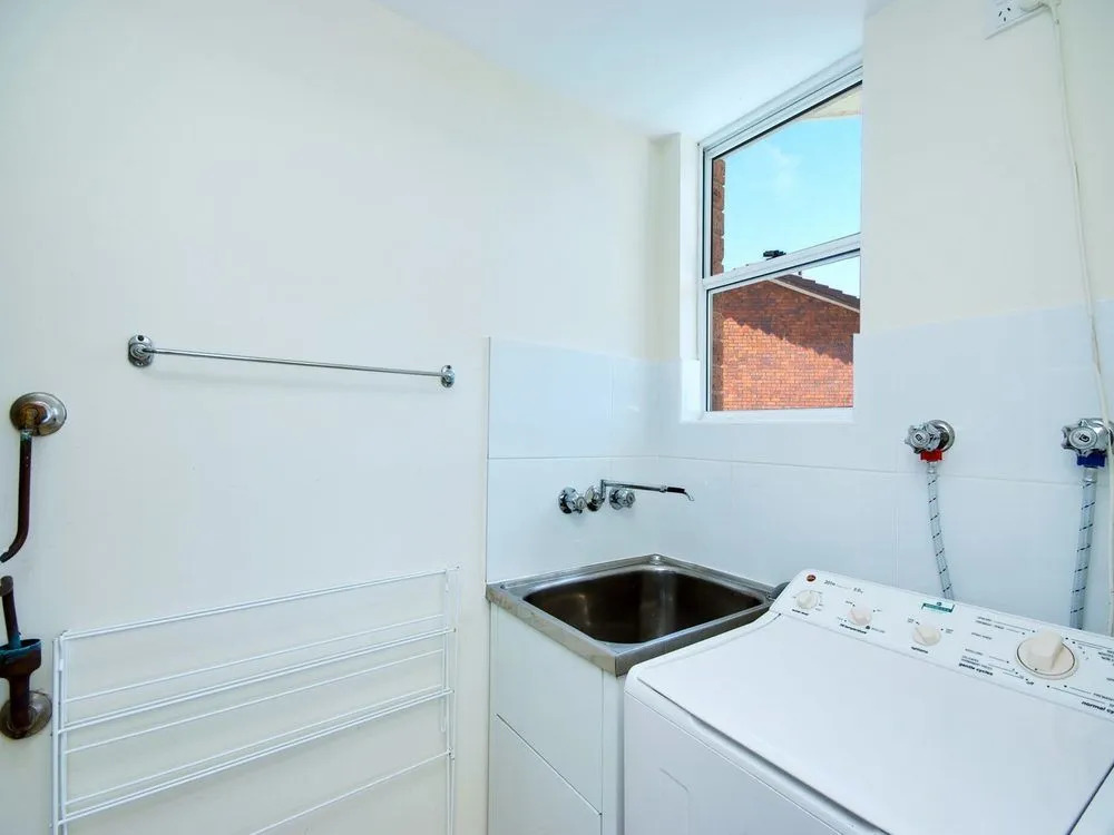 Albacore, Unit 6, 12 Ondine Close