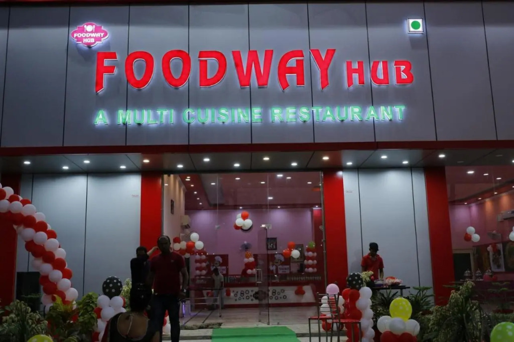 OYO Home 82080 Foodway Hub