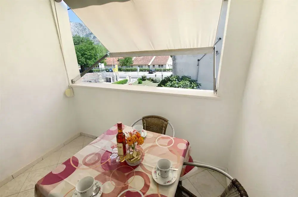 Apartments and Rooms Perica