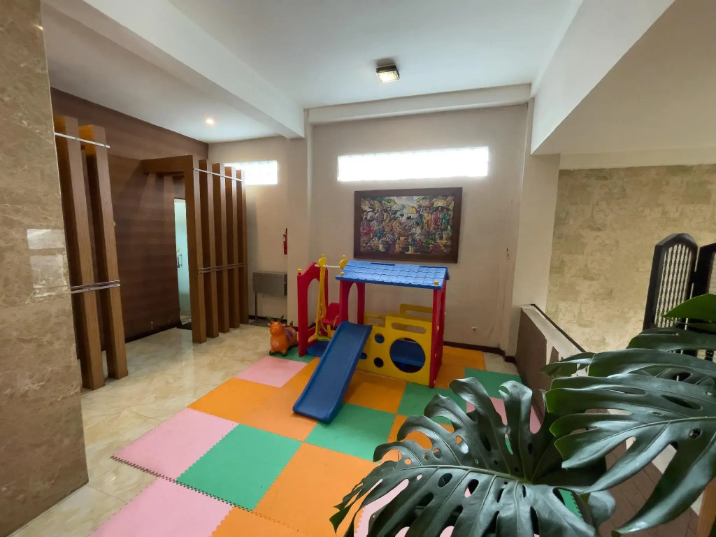 Spencer Green Hotel