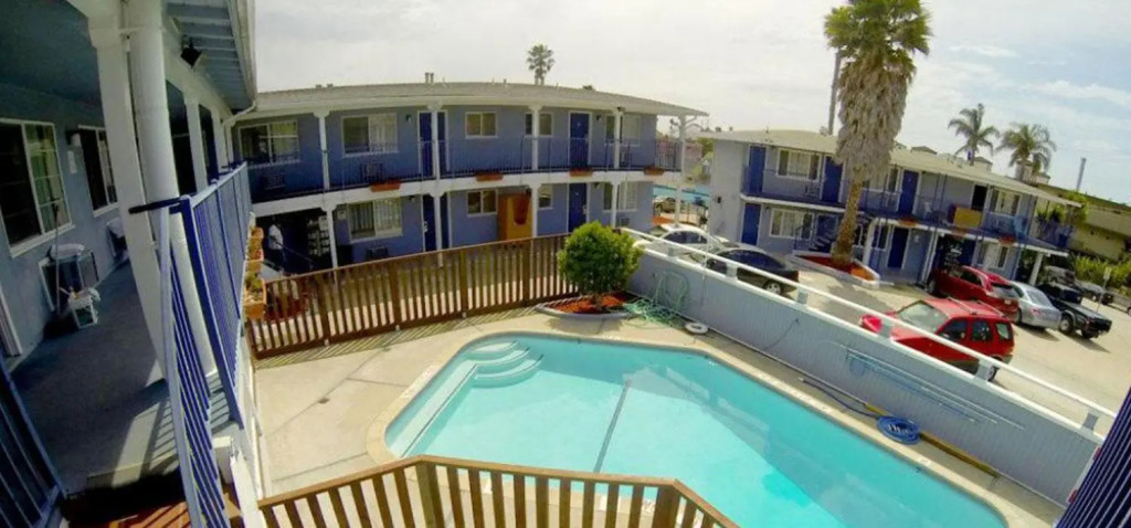 Salt Air Lodge