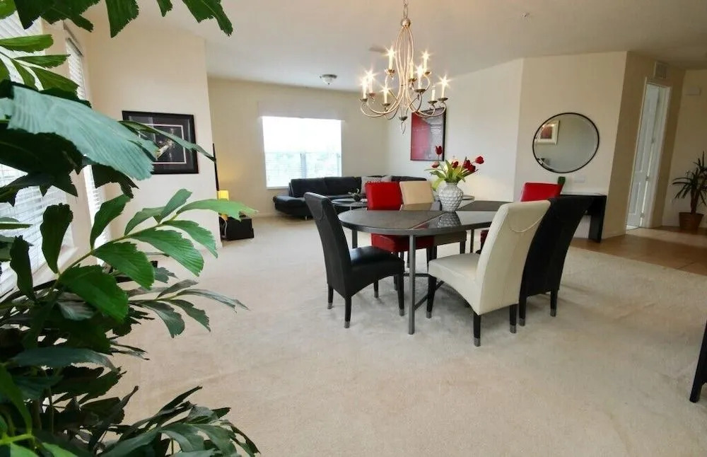 Vista Cay Resort Next To Convention Center 3 Bedroom Condo by RedAwning