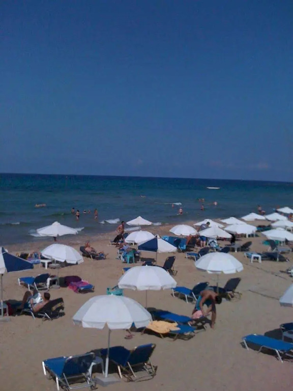 La Luna Beach