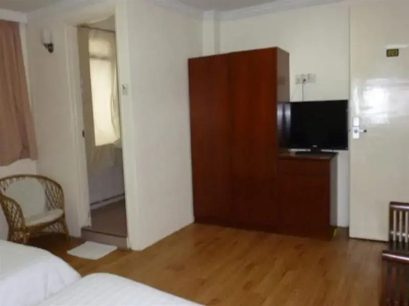 Hotel Merry