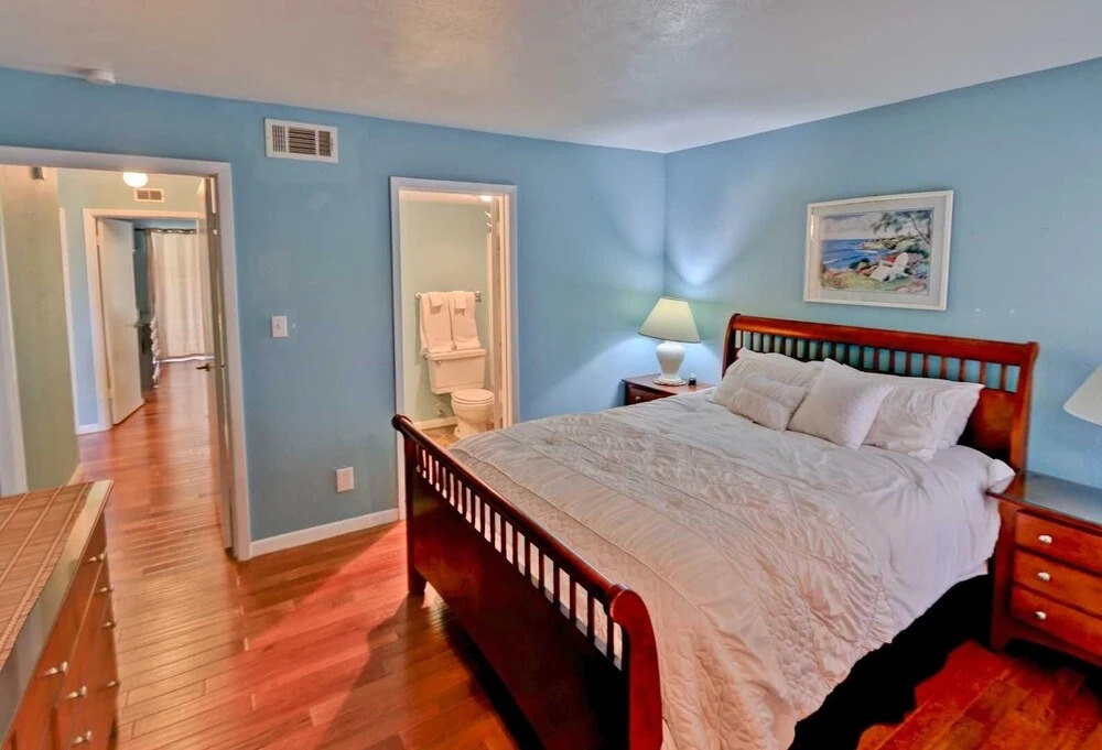 110 Las Brisas Poolside 2 Bedroom Condo