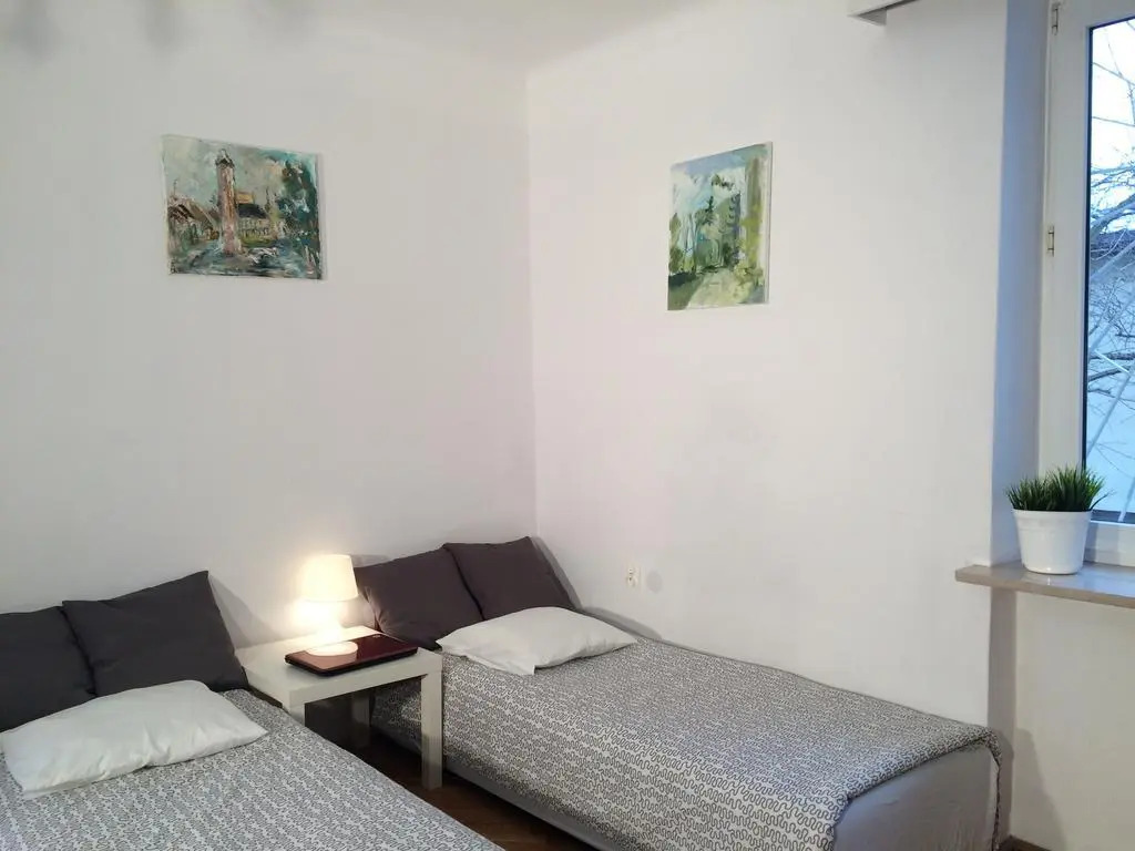 Zdrojowa 28 Pokoje Goscinne