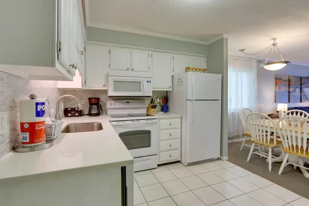 Walk to Pool & Beach: Hilton Head Island Condo!