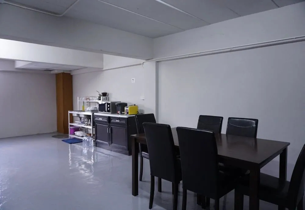 OYO 723 Lamphun Hostel