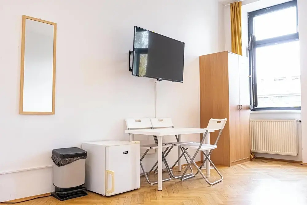 Cozy Room Near U6 Dresdner Subway Line