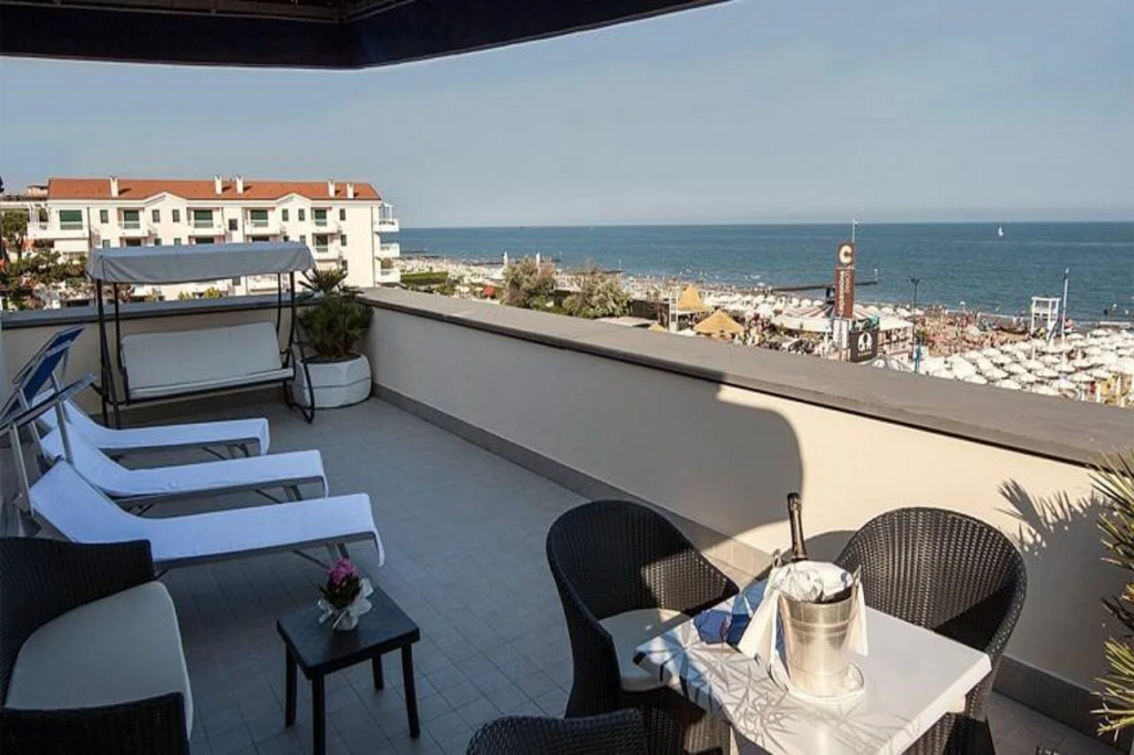 Hotel Excelsior