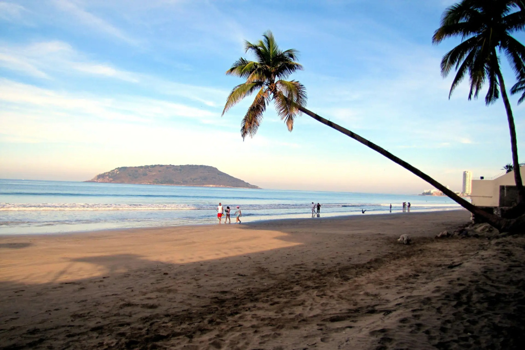 Mariana Beach Hotel