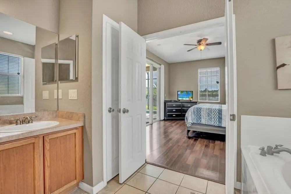 2612tf 5 Bedroom Home by Redawning