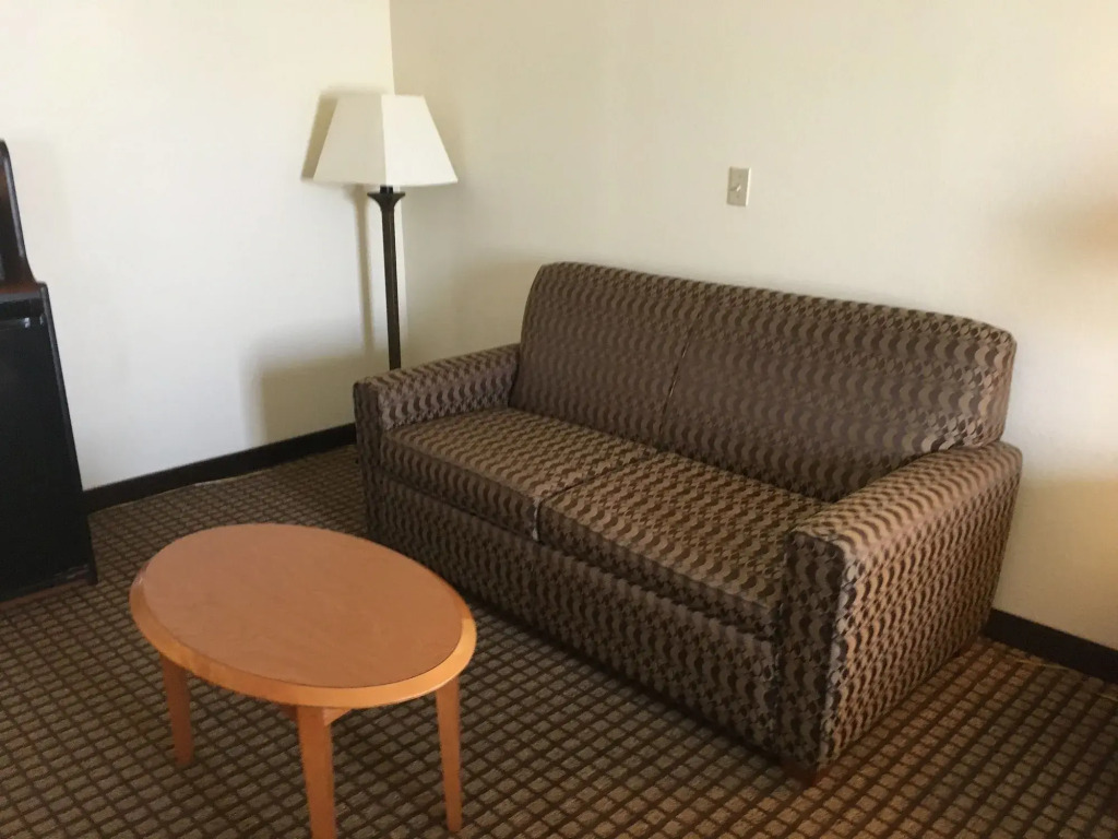 Red Roof Inn PLUS & Suites Vicksburg