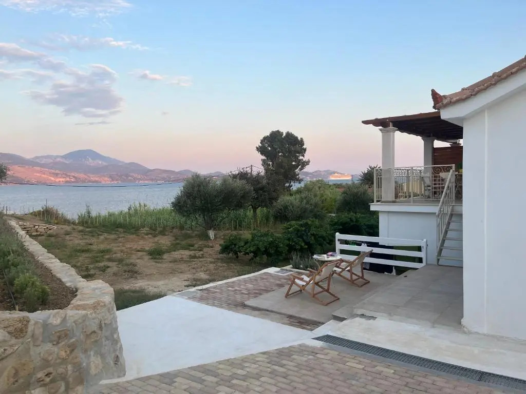 Apollonides Seafront Villa 2 Melete