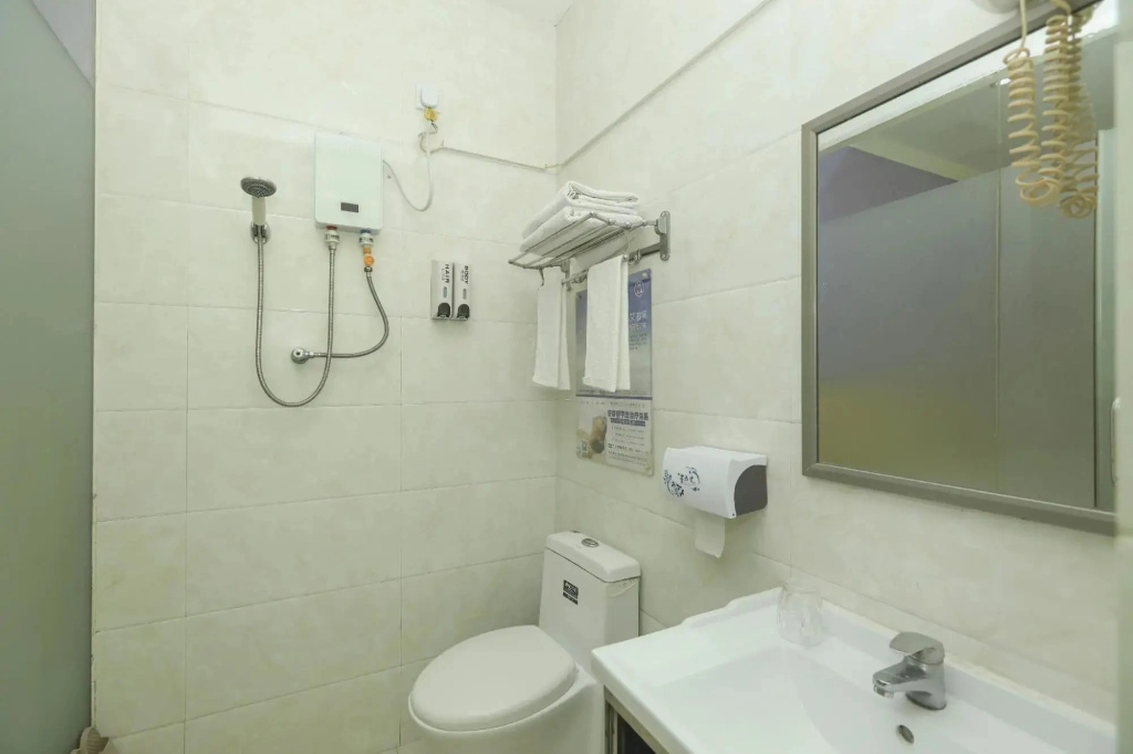 Ruichen Hostel