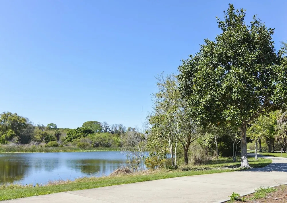 Resort-style Seminole  4 Bedroom Home