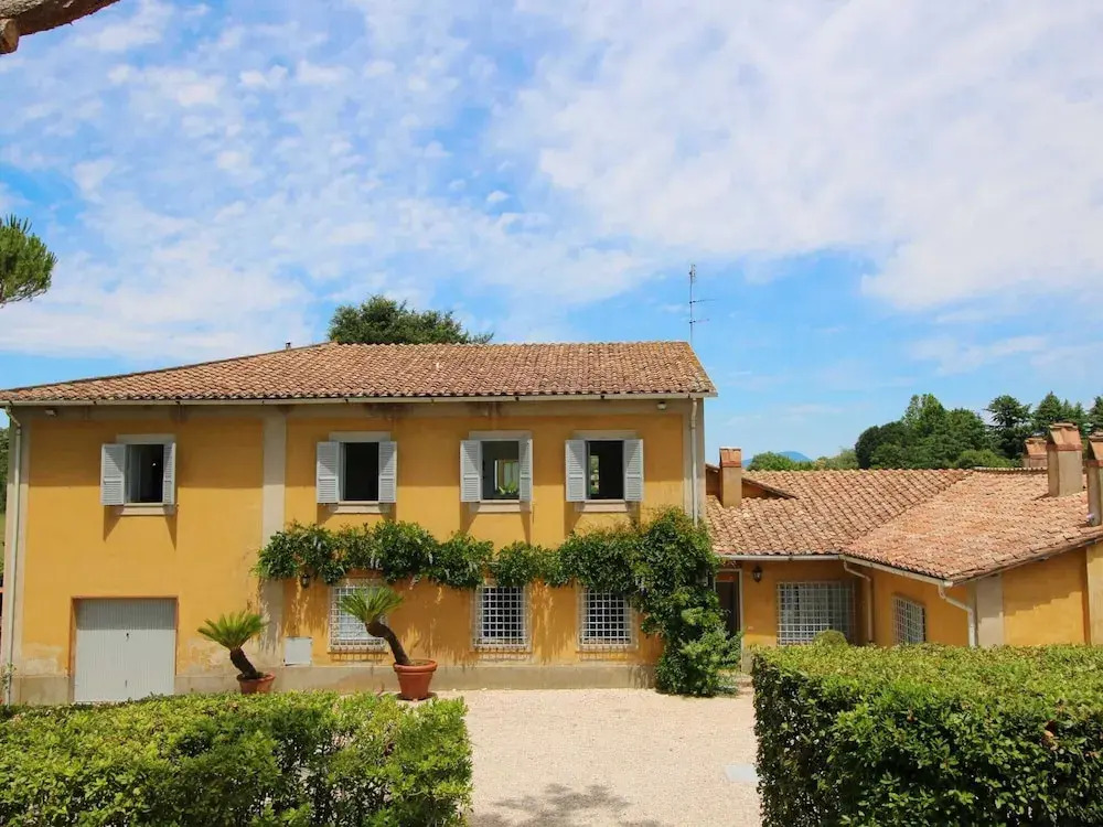 Villa Near Rome With Pool and Stunning Views