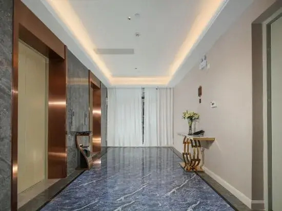 Vienna International Hotel (Nanning Wuming University Town Xiuqiu Square Branch)