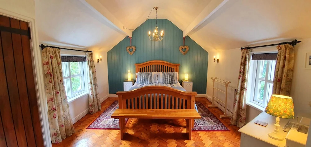 Vale View Cottages -The Coach House, Great location in Prestatyn