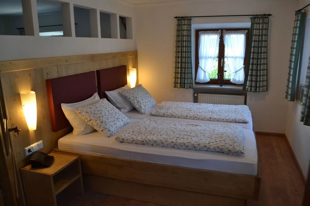 Pension Gästehaus beim Kreuzfelder