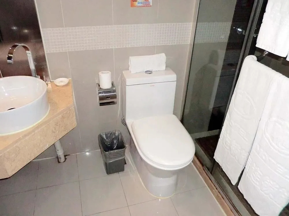 Motel 168 Shanghai Changping Road Branch