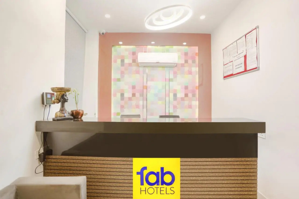 FabHotel Rasa Arcade