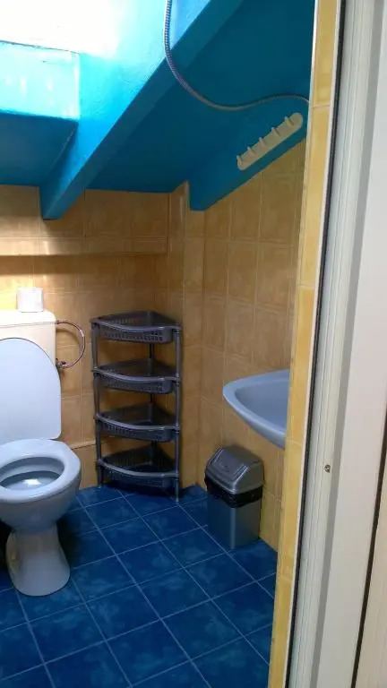 Summer SZ Guest House