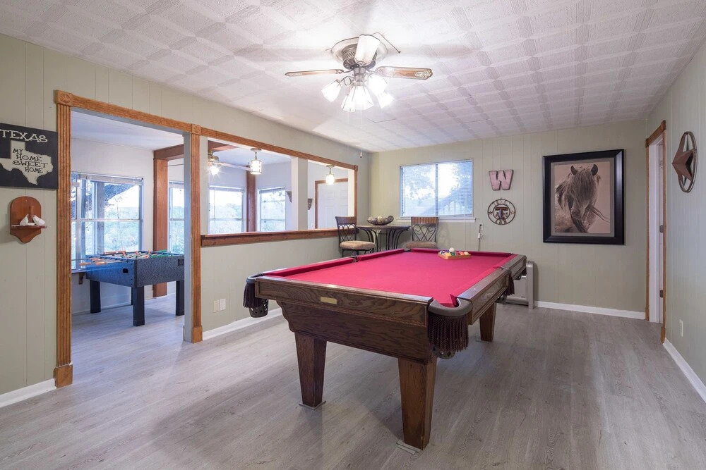 Texas Rose Lodge by RedAwning