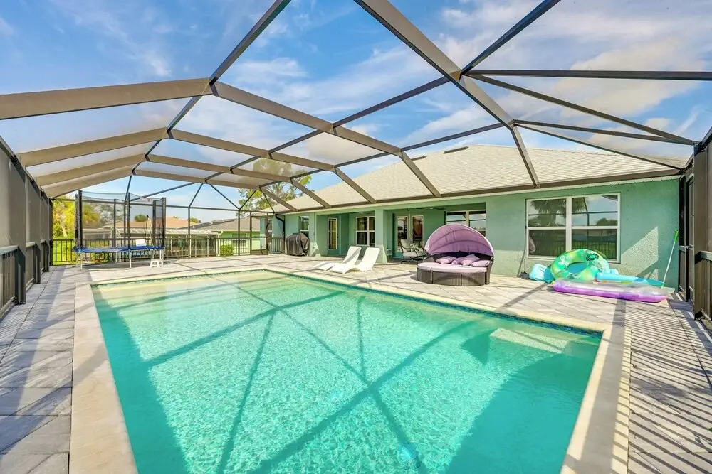 Rotonda West Gem: Screened Lanai 4 Mi to Beaches