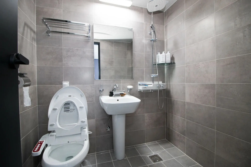 Yeosu Thestay Hostel