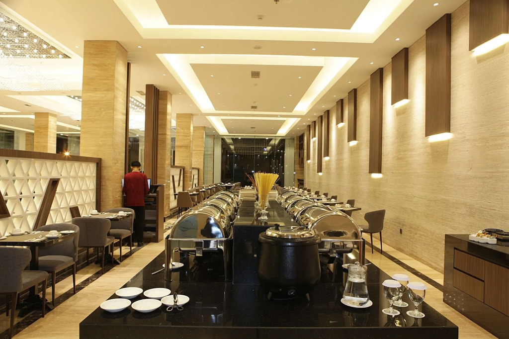Pyramid Suites