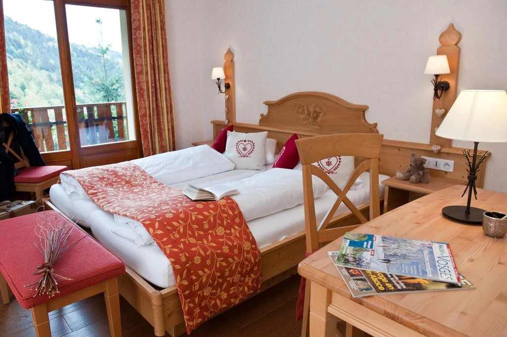 Logis Hôtel-Restaurant Auberge Du Mehrbachel