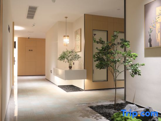Yue Xiang Shi Guang Hotel