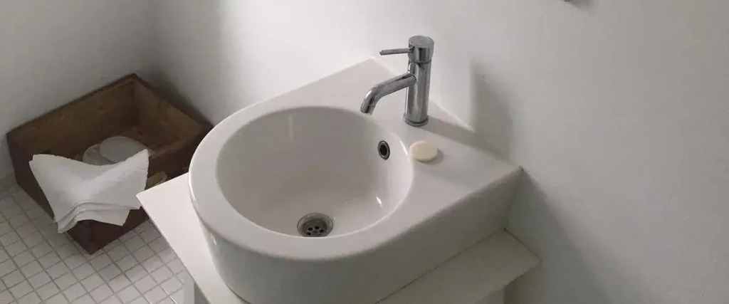 Saki Alaçatı Otel & Meyhane