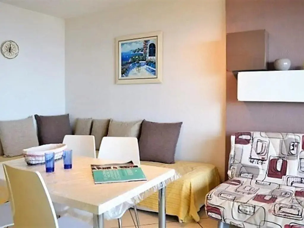 Appartement Le Lavandou, 1 pièce, 3 personnes - FR-1-251-252