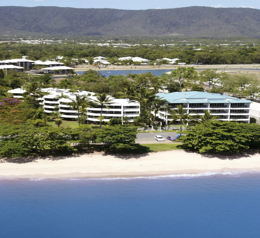 Roydon Beachfront Apartments