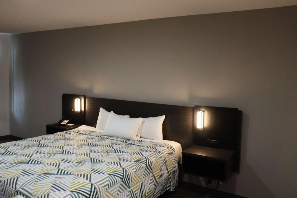 Motel 6-San Diego, CA - Southbay