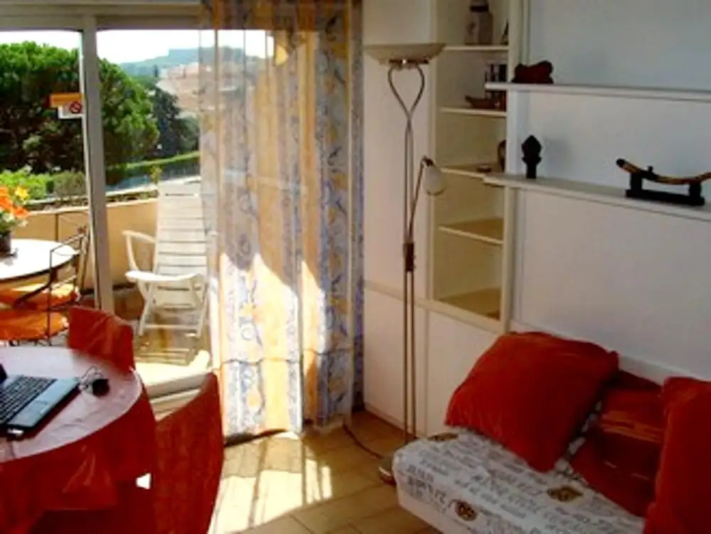 Apartment With one Bedroom in Antibes, With Wonderful sea View, Pool A