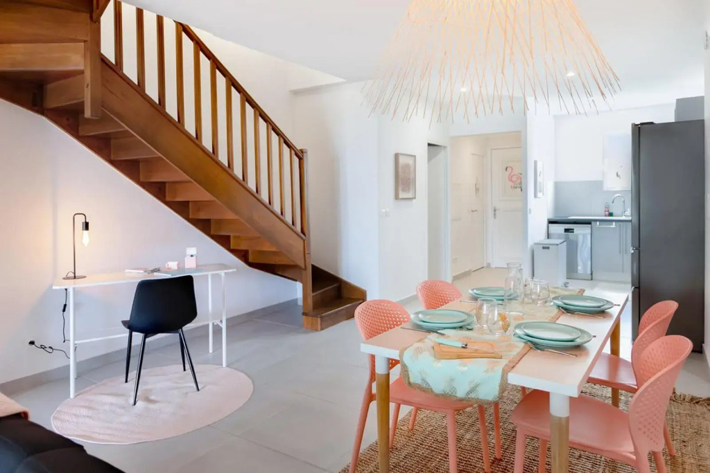 VILLA FLAMINGO, Beautiful 2 bedroom house - 1 min from the beach