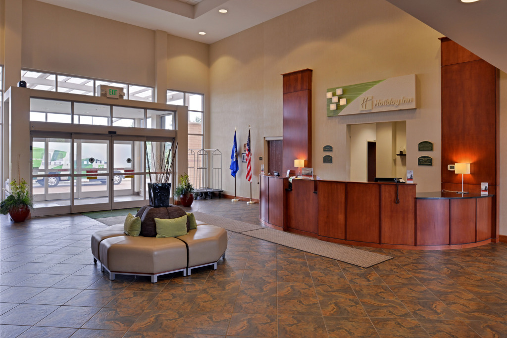 Holiday Inn Madison at The American Center by IHG
